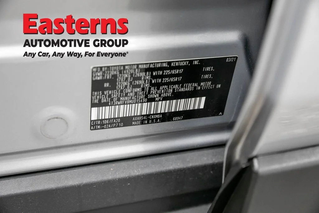 Used 2021 Silver Toyota XLE image 36