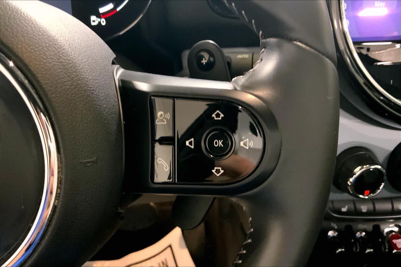 Used 2023 Momentum Grey MINI Cooper S image 24
