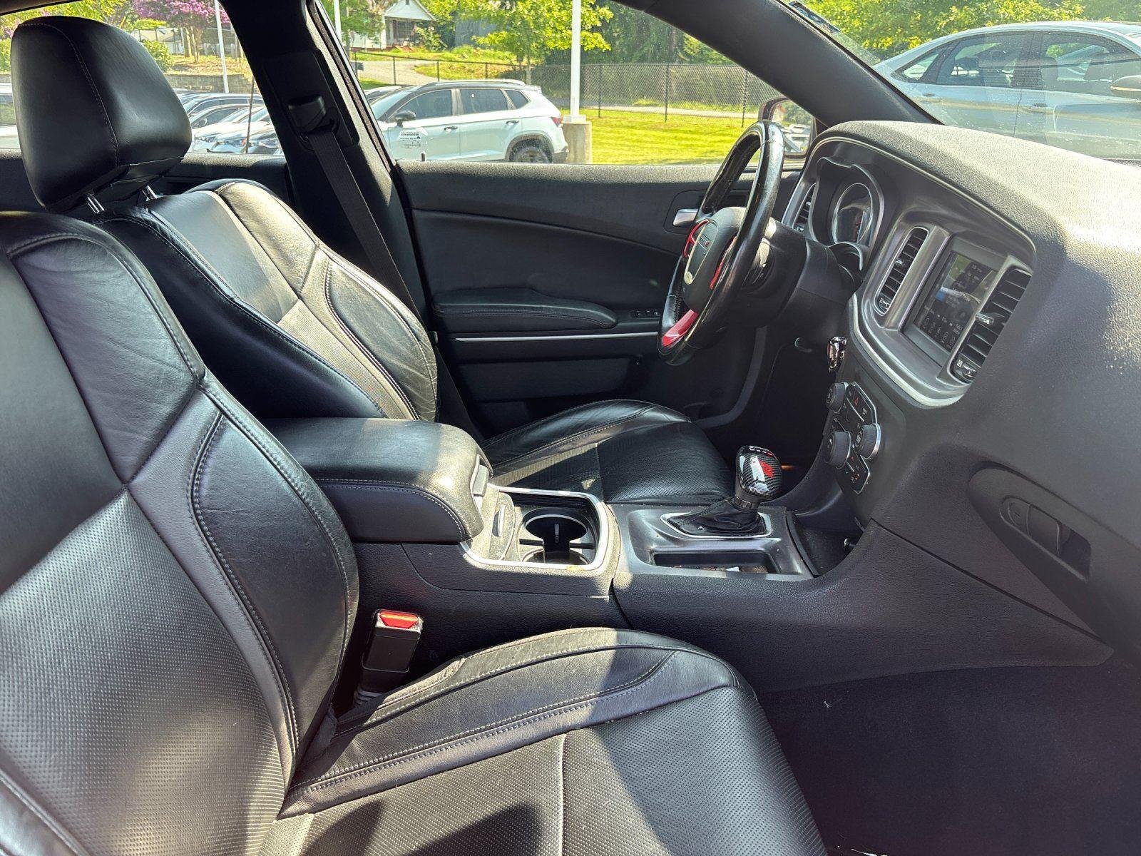 Used 2020 Torred Clearcoat Dodge SXT image 39