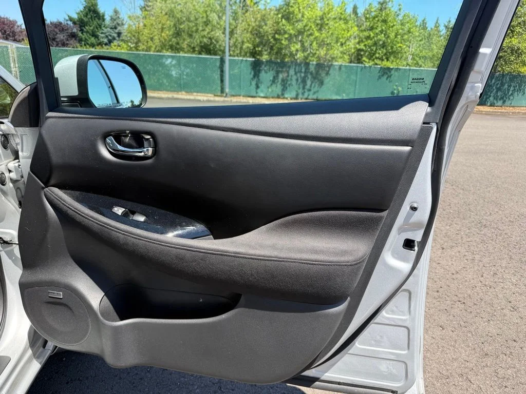 Used 2017 Brilliant Silver Nissan SV image 27