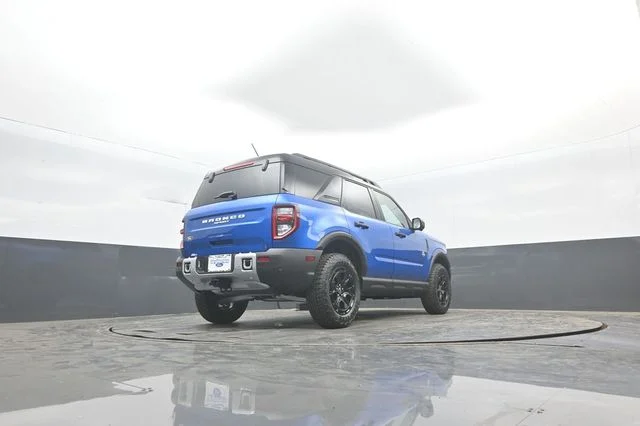 New 2026 Velocity Blue Metallic Ford Outer Banks® image 23