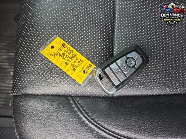 Used 2020 White Ford XLT image 29