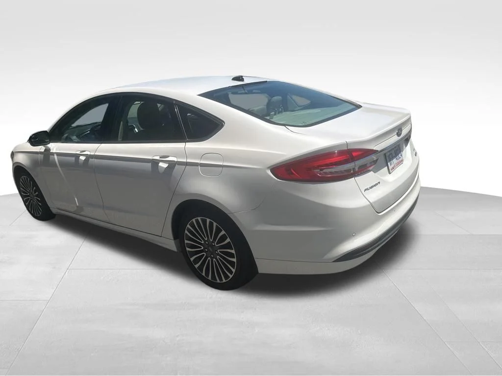 Used 2017 White Ford SE image 19