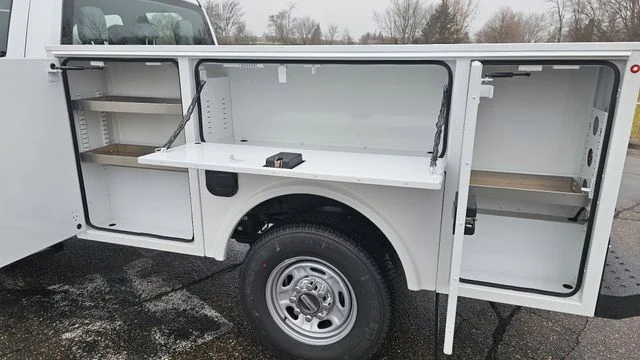 New 2026 Oxford White Ford XL image 9