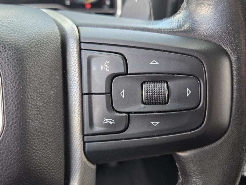 Used 2023 Sterling Metallic GMC 4WD CREW CAB 147" DENALI image 33