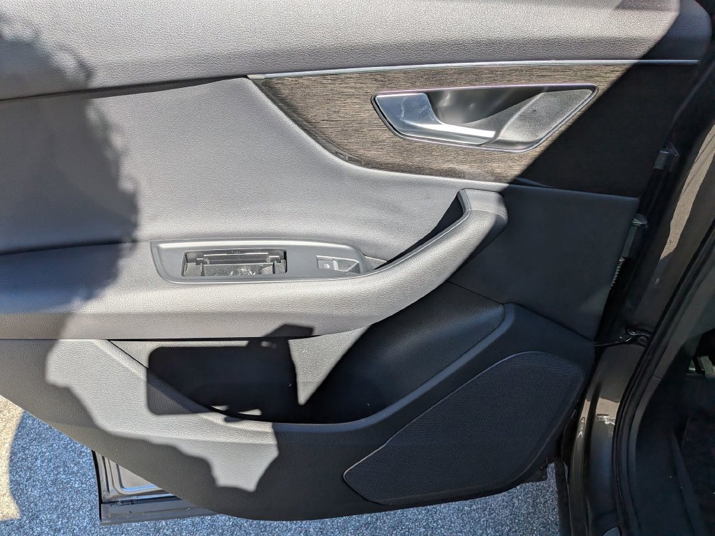 Used 2023  Audi 45 Premium image 27
