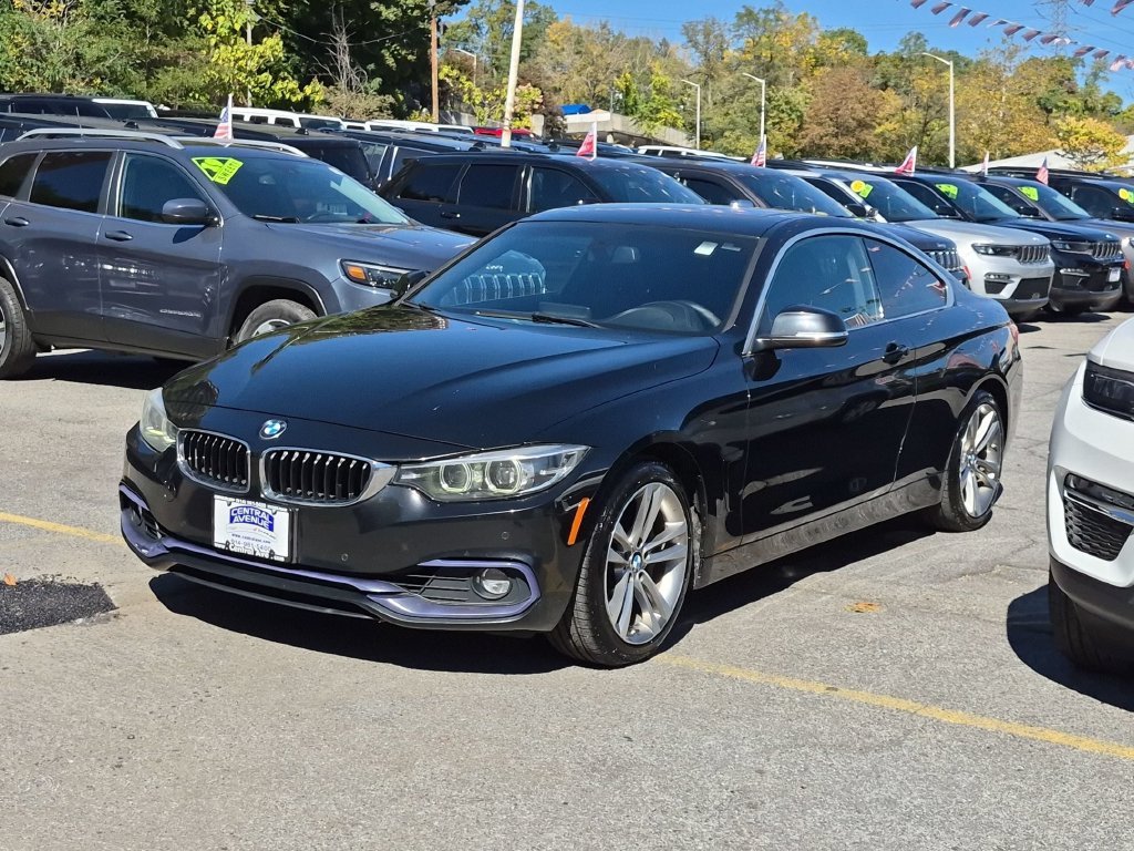 Used 2019 Black BMW 440i xDrive image 1