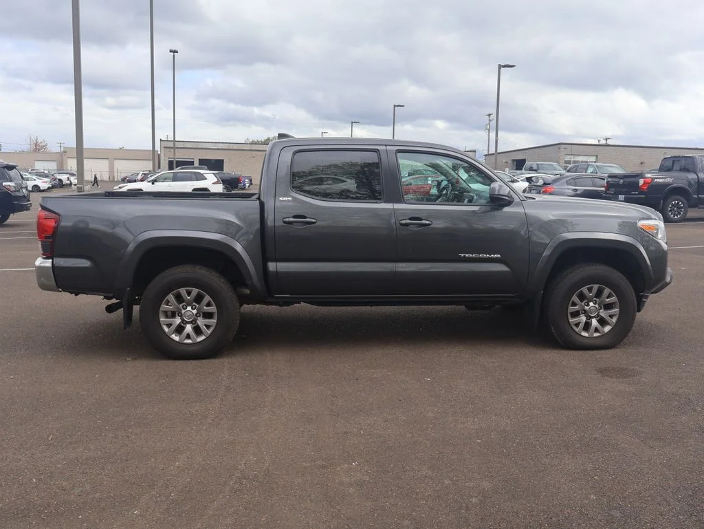 Used 2019 Gray Toyota SR5 image 7