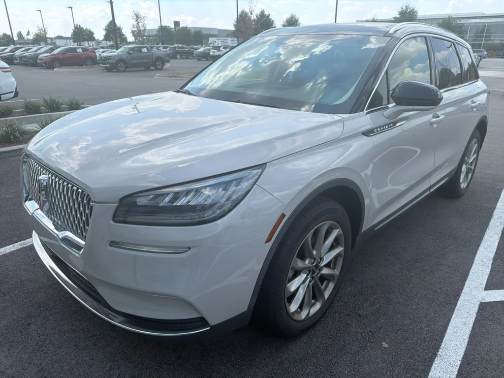 Used 2022 Ceramic Pearl Metallic Tri-Coat Lincoln Standard image 3