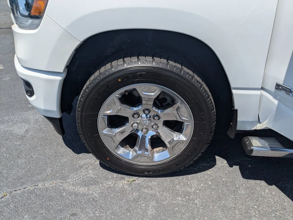 Used 2022 Bright White Clearcoat Ram Big Horn image 10