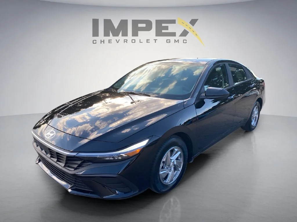 Used 2026 Black Hyundai SE image 1
