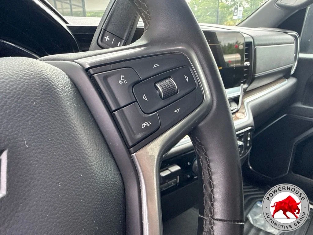 Used 2025 Gray Chevrolet LT image 17