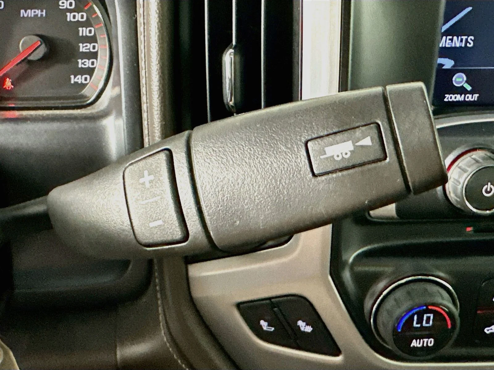 Used 2015 Bronze Alloy Metallic GMC SLT image 18