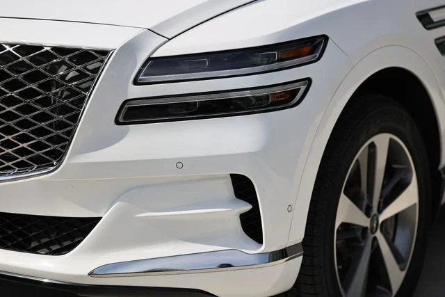 Used 2024 Alta White Genesis 3.5T image 13
