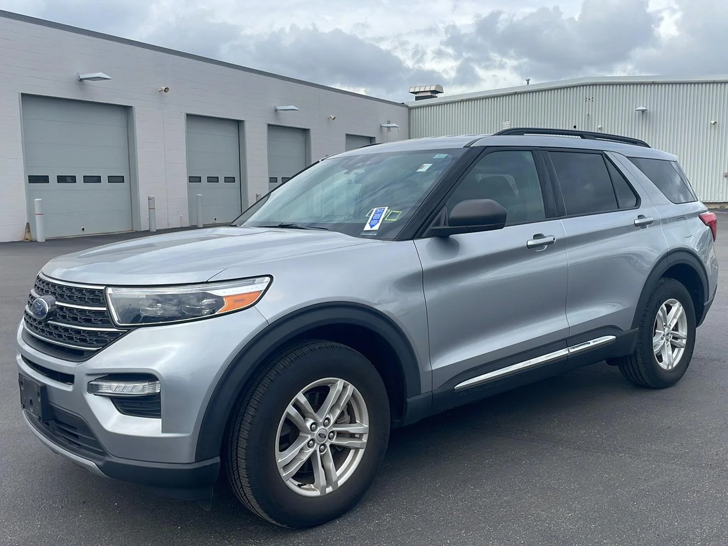 Used 2020 Iconic Silver Ford XLT image 8