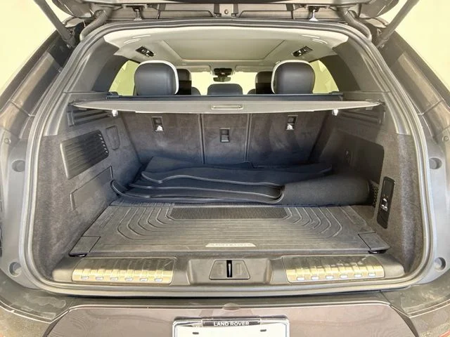 Used 2024 Gray Land Rover Dynamic SE image 29