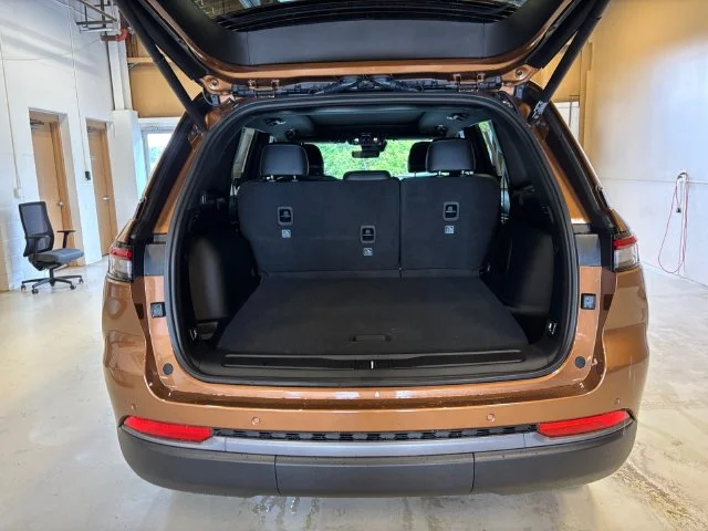 New 2027 Brown Jeep Limited image 18