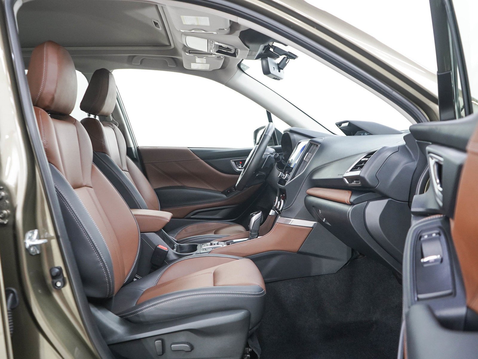 Used 2024 Autumn Green Metallic Subaru Touring image 11