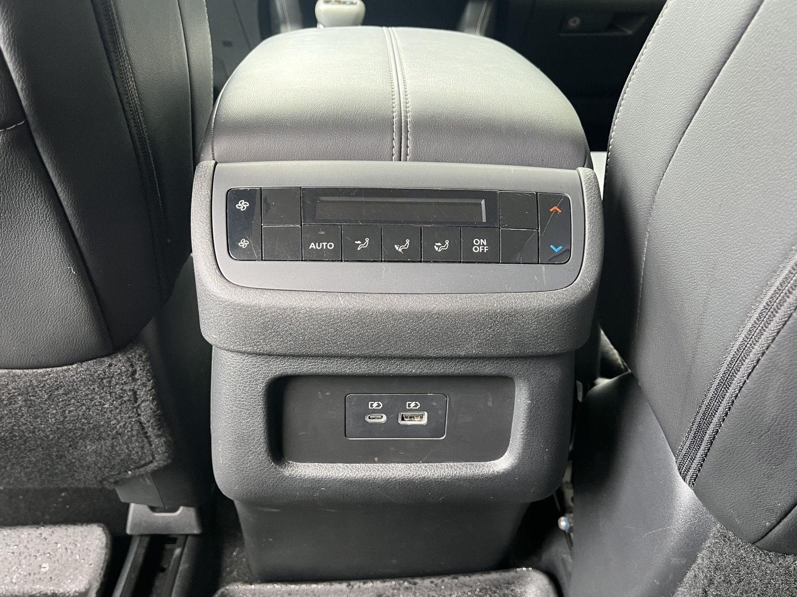 Used 2024 Scarlet Ember Nissan SL image 17