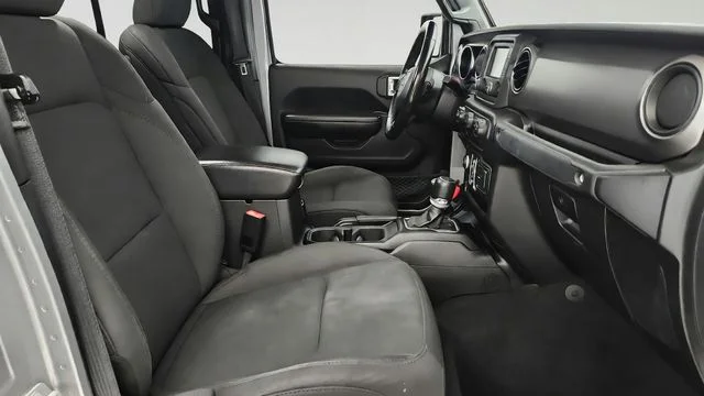Used 2020 Billet Silver Metallic Clearcoat Jeep Sport image 22