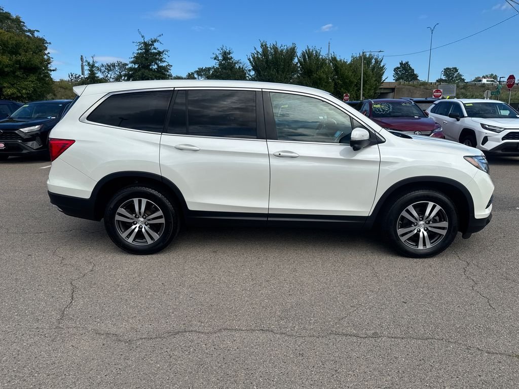 Used 2017  Honda EX-L image 10