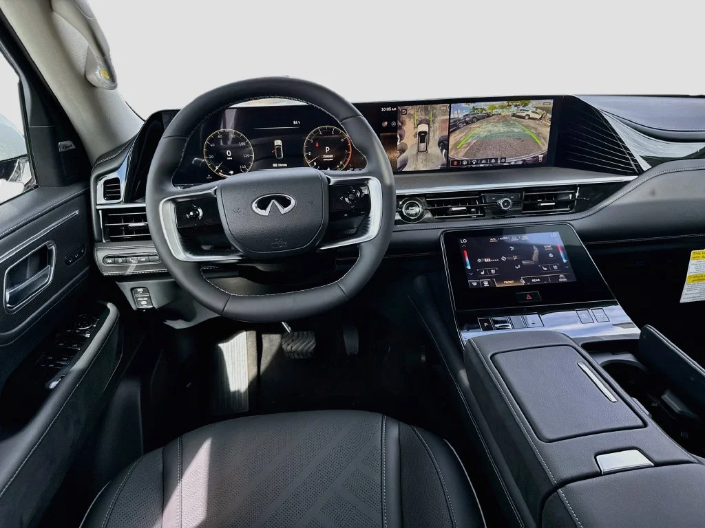 New 2027 RADIANT WHITE INFINITI Luxe 4WD image 24