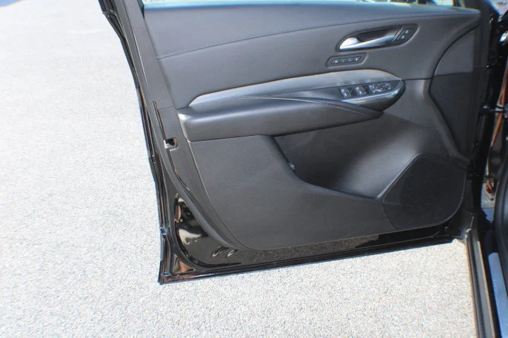 Used 2025 Stellar Black Metallic Cadillac Premium Luxury image 6