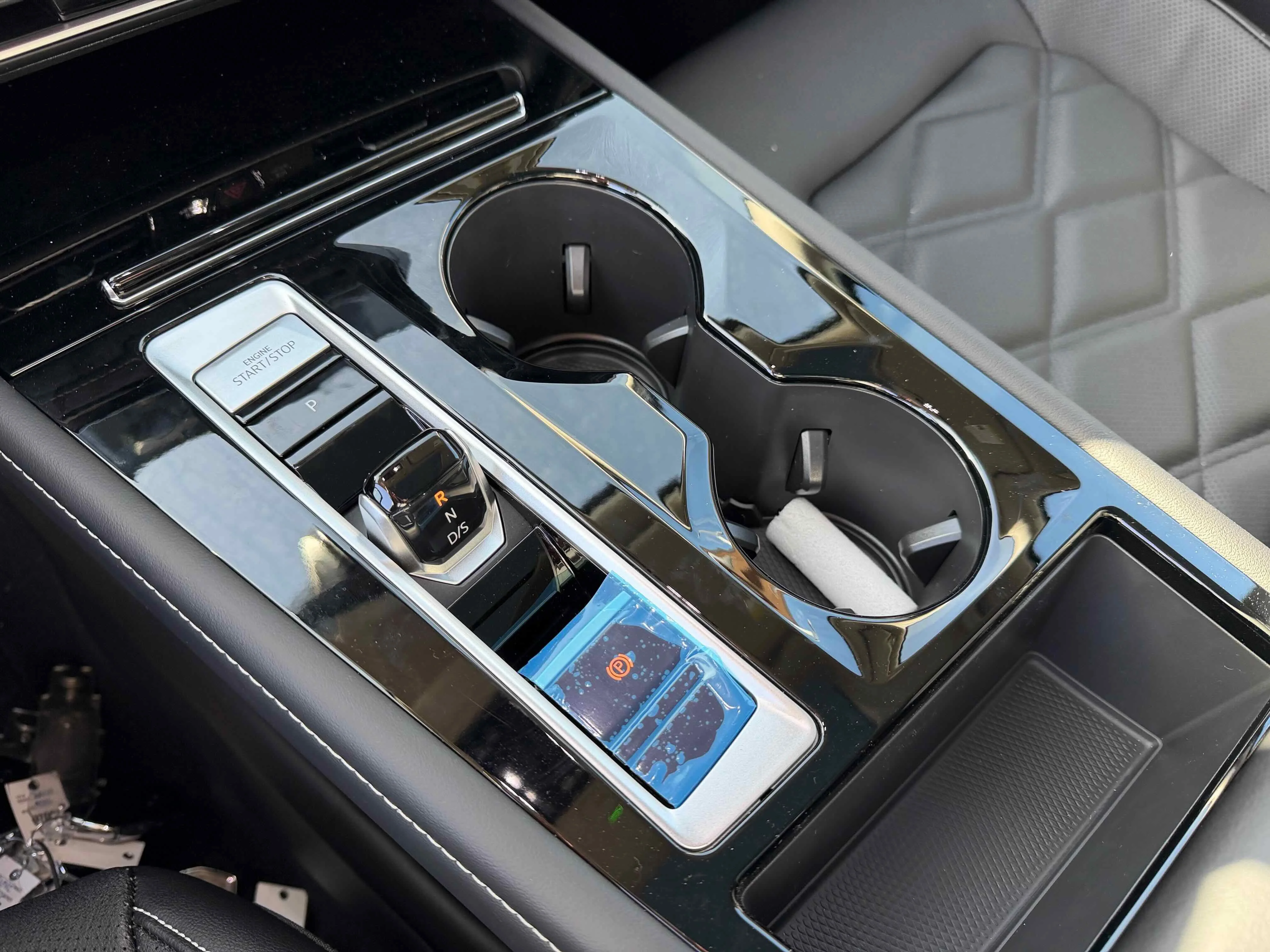 New 2026 Deep Black Volkswagen 2.0T SE w/Technology image 22