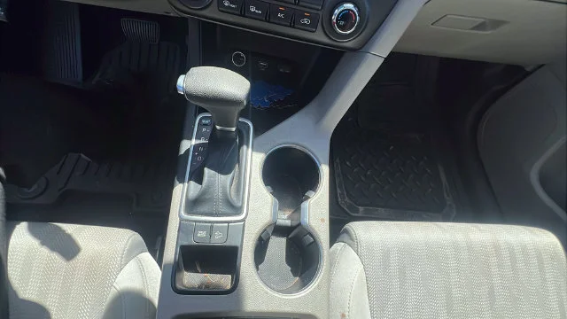 Used 2020 Blue Kia LX image 20