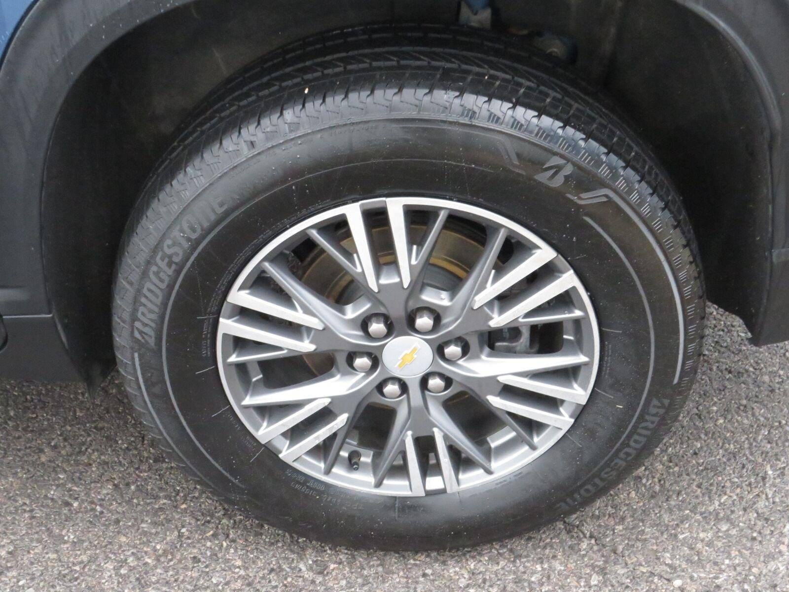 Used 2024 Lakeshore Blue Metallic Chevrolet FWD LS image 14