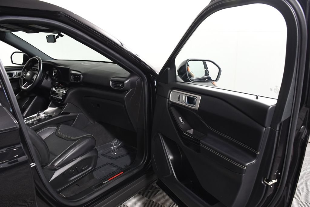 Used 2022 Agate Black Metallic Ford ST image 10
