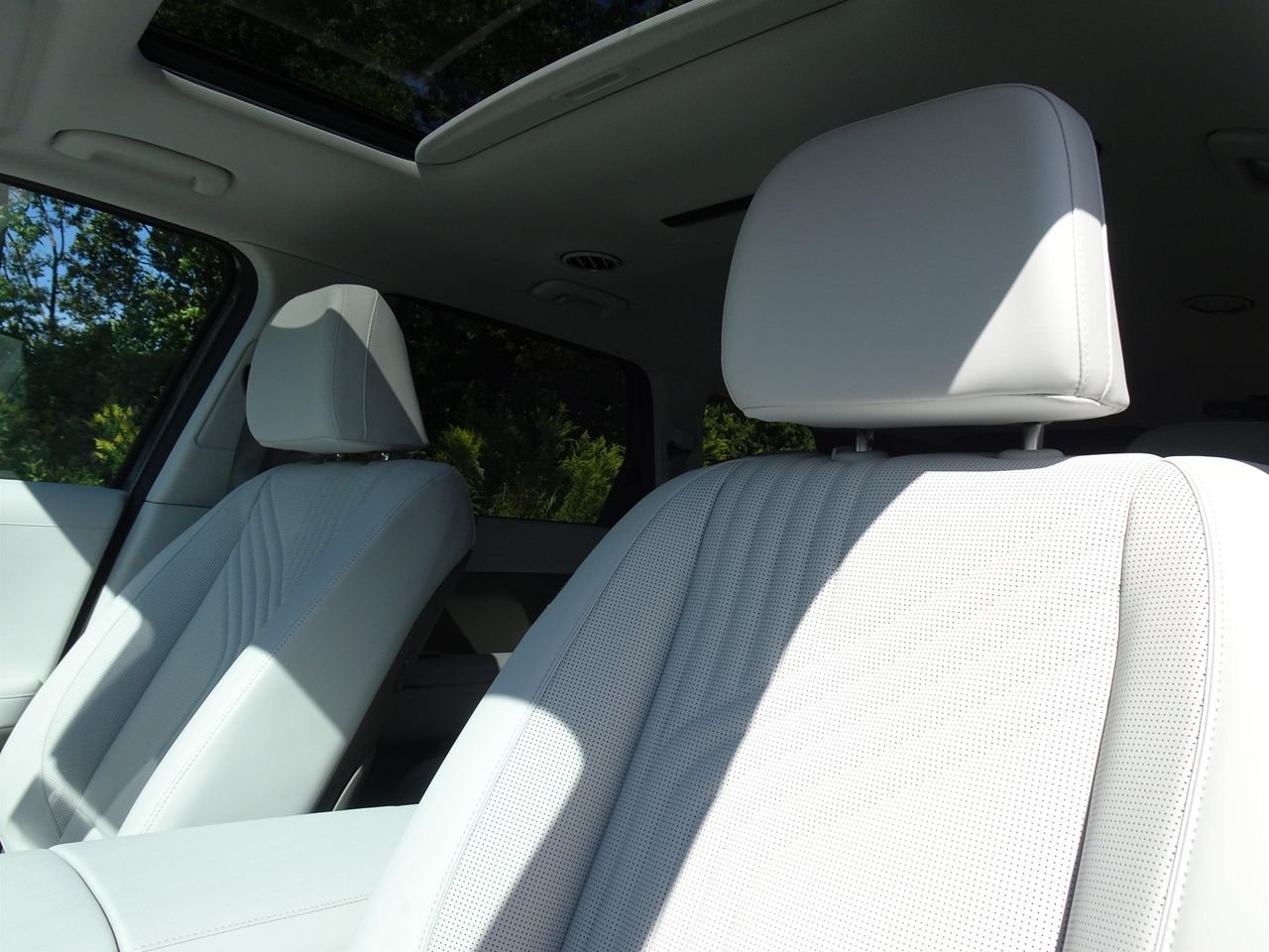 New 2027 Gray Hyundai SEL Premium 7P image 11