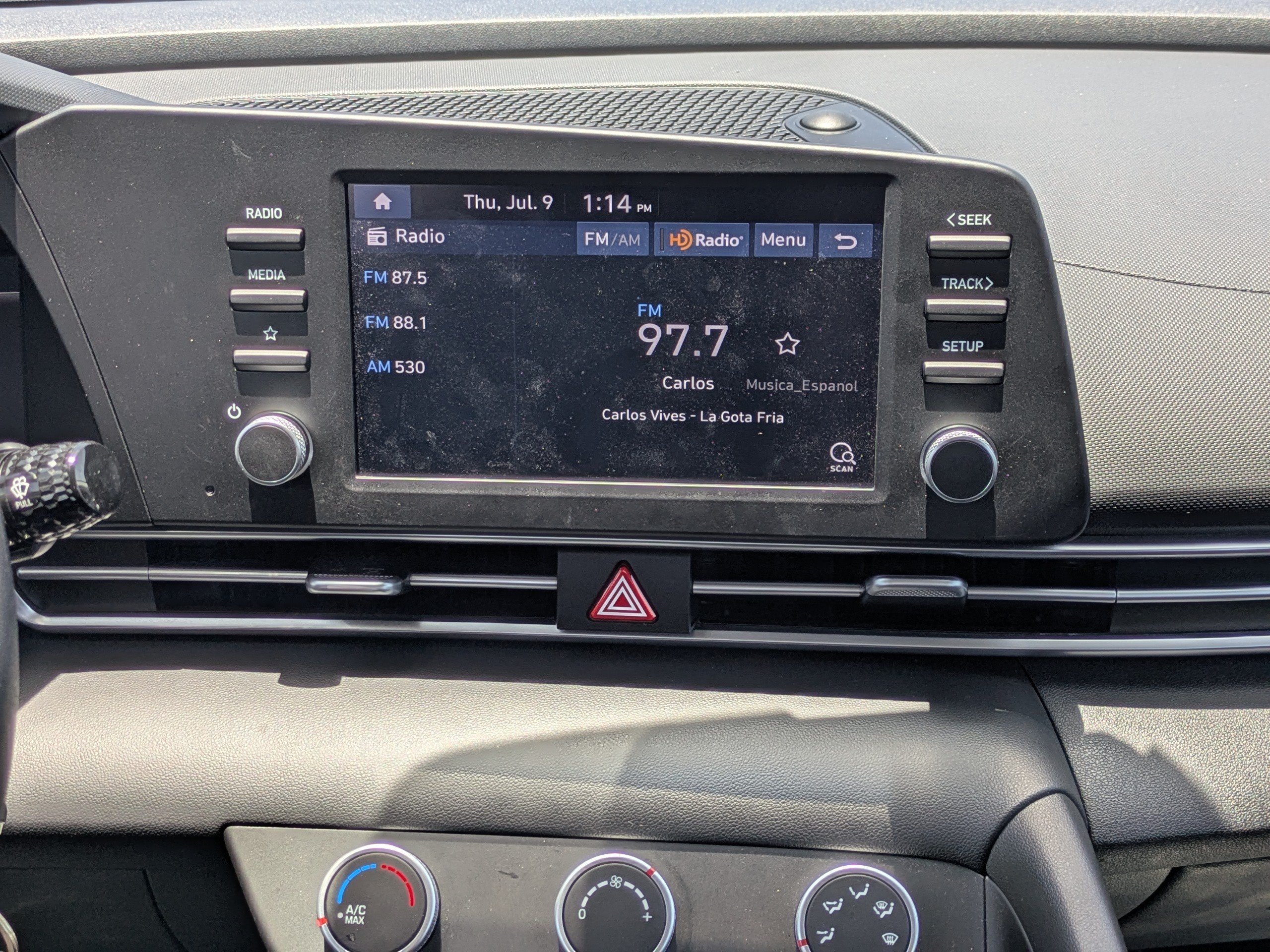Certified Used 2023 Ecotronic Gray Hyundai SE image 17