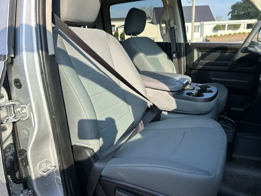 Used 2018 Silver Ram Tradesman image 32