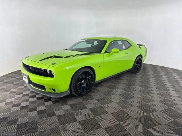 Used 2015 Beige Dodge R/T Scat Pack image 5