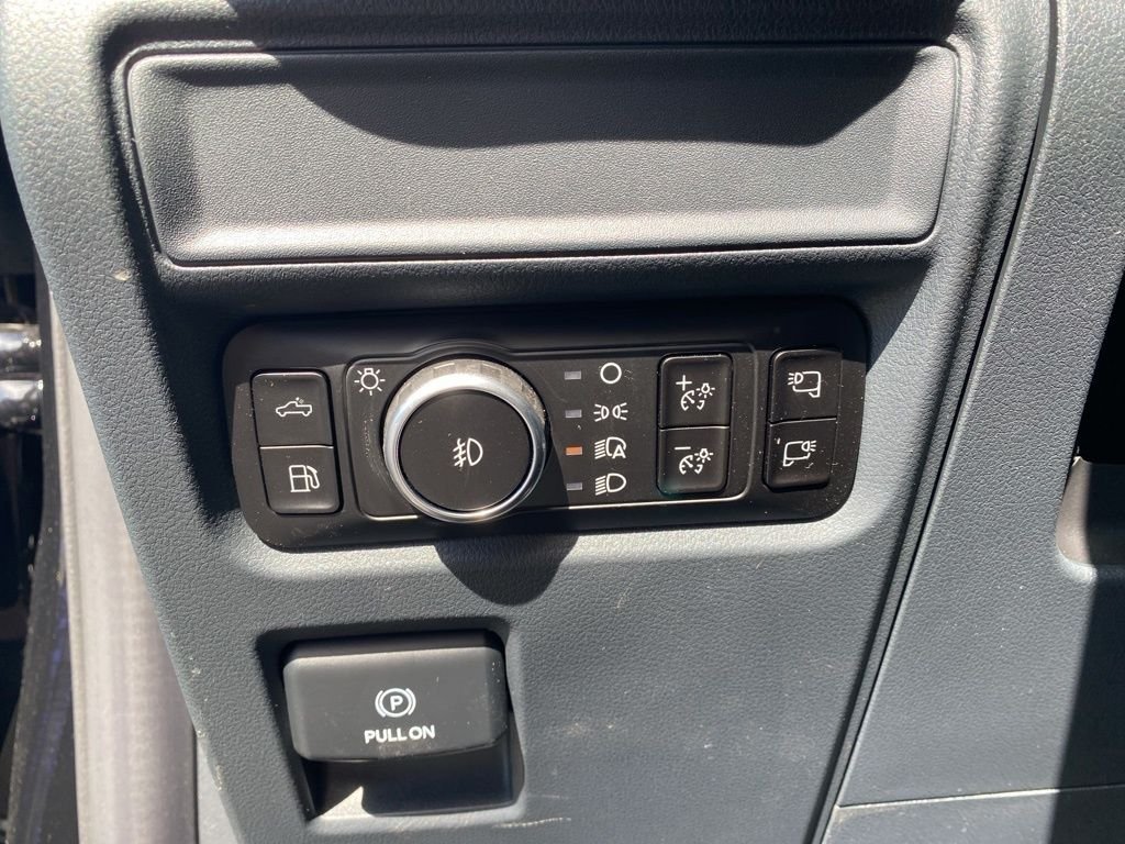 2025 Ford F-150 XLT - Photo 14