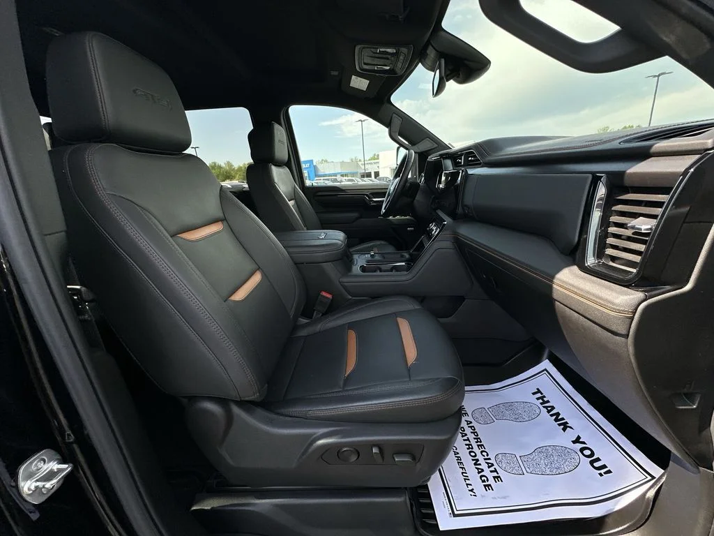 Used 2025 Black GMC AT4 image 23