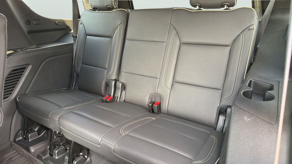 Used 2023 Sterling Metallic GMC SLT image 17