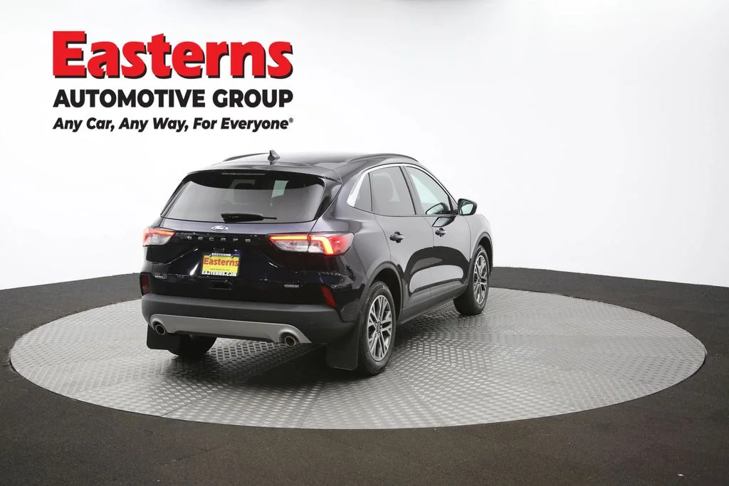 Used 2021 Blue Ford SEL image 38