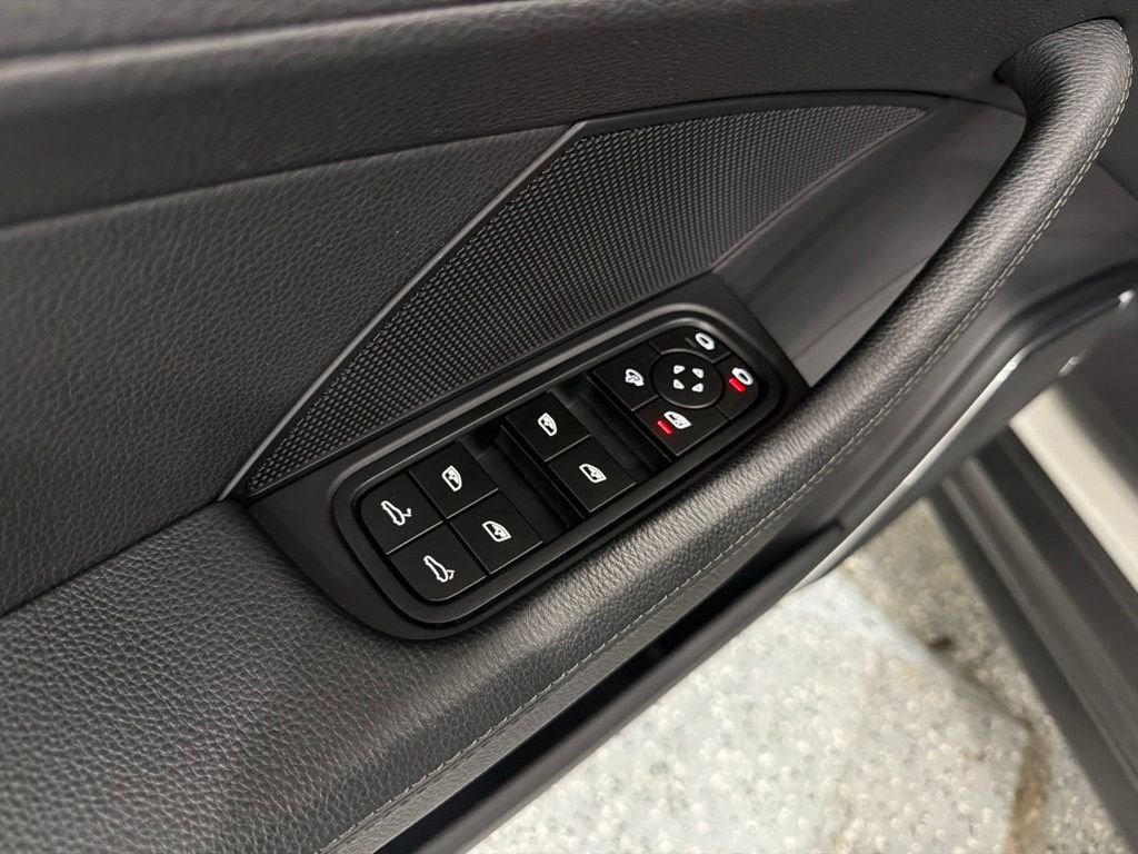 Certified Used 2023  Porsche 4 image 26