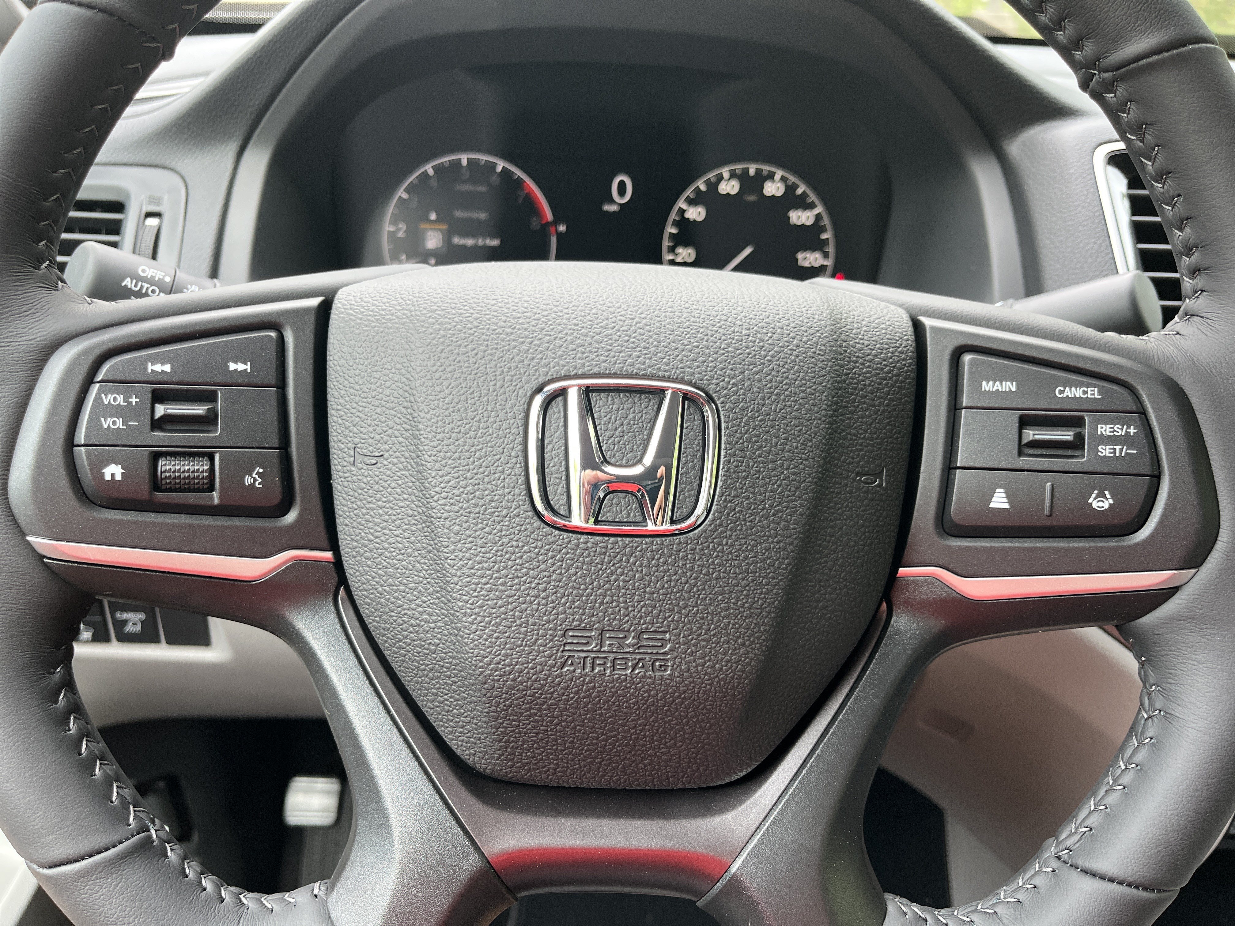 New 2026 Platinum White Pearl Honda RTL image 11