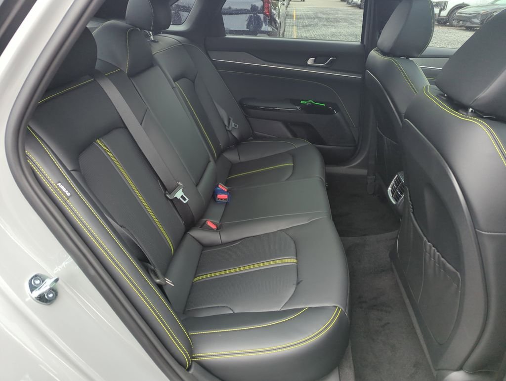 New 2026 Wolf Gray Kia GT image 33