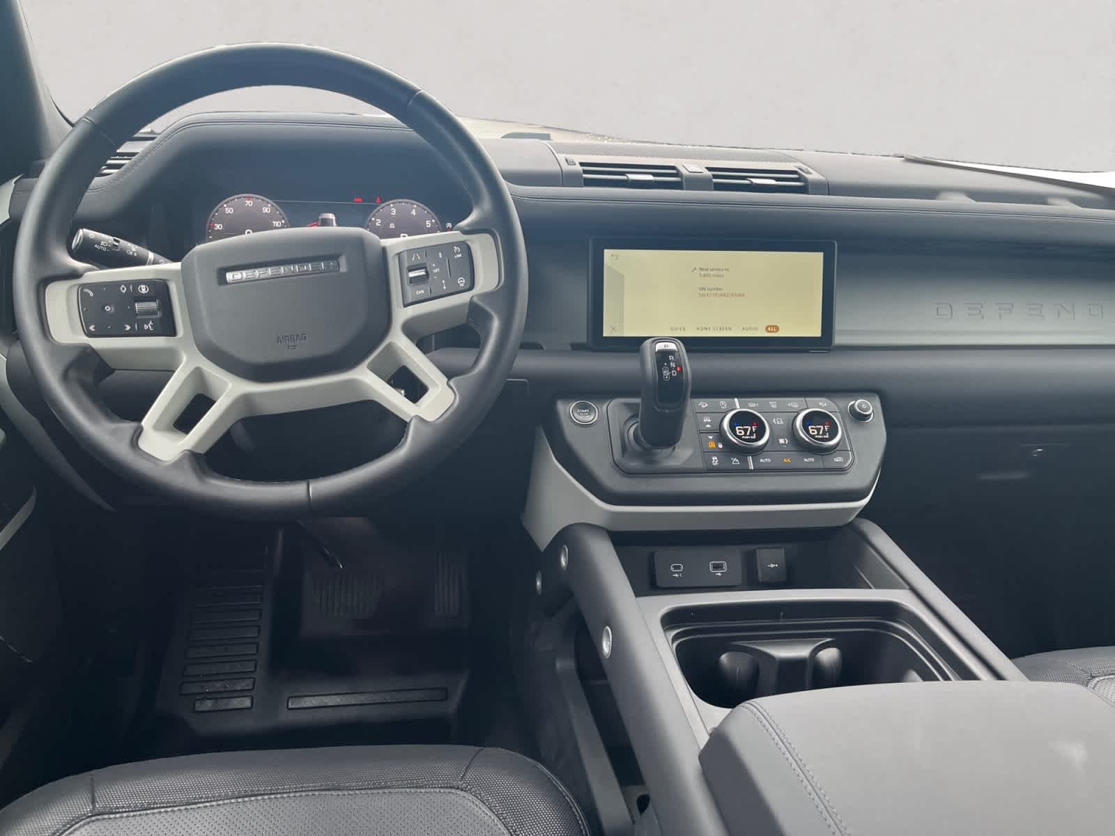 Used 2024 Tasman Blue Metallic Land Rover X-Dynamic SE image 10