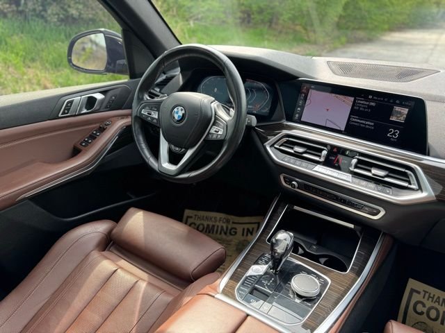 Used 2019 Black Sapphire Metallic BMW xDrive40i image 28