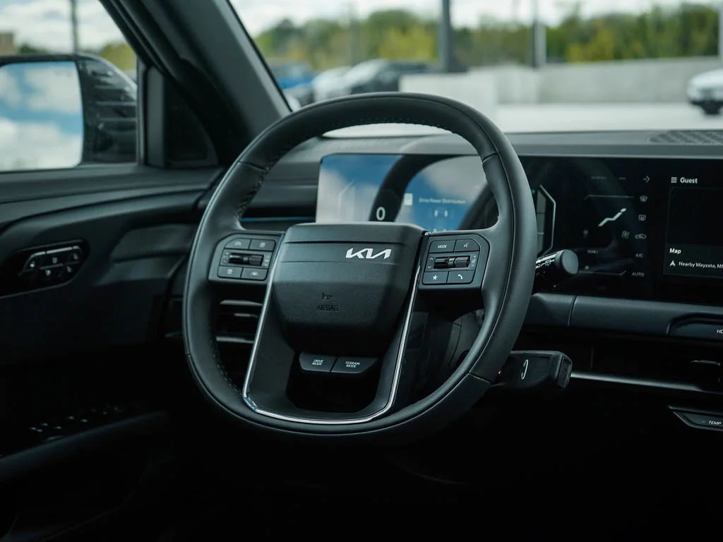 New 2027 Ebony Black Kia X-LINE SX AWD image 17