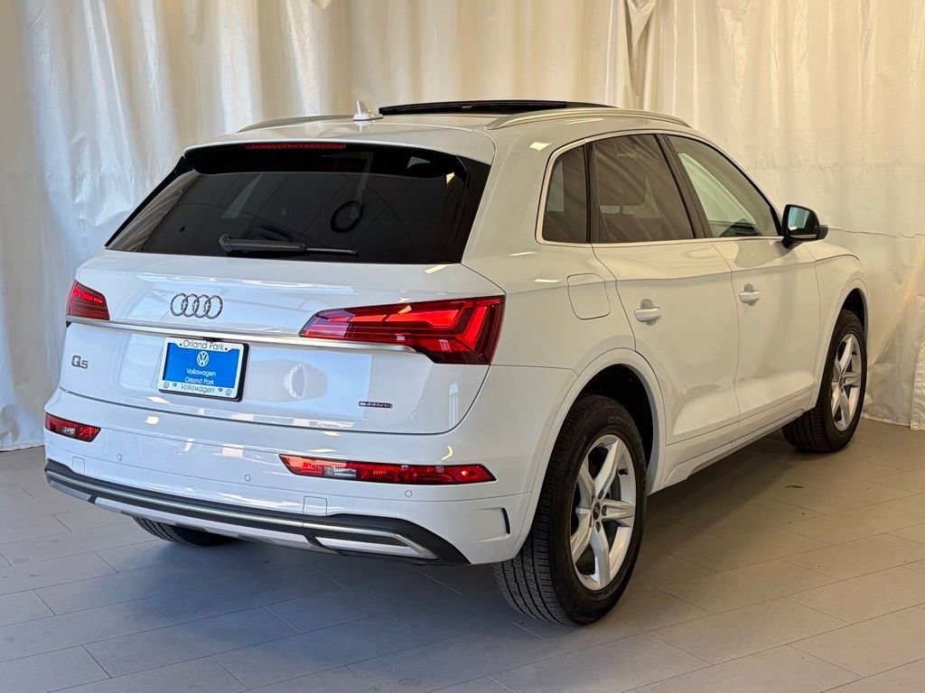 Used 2023 Glacier White Audi 40 Premium image 11