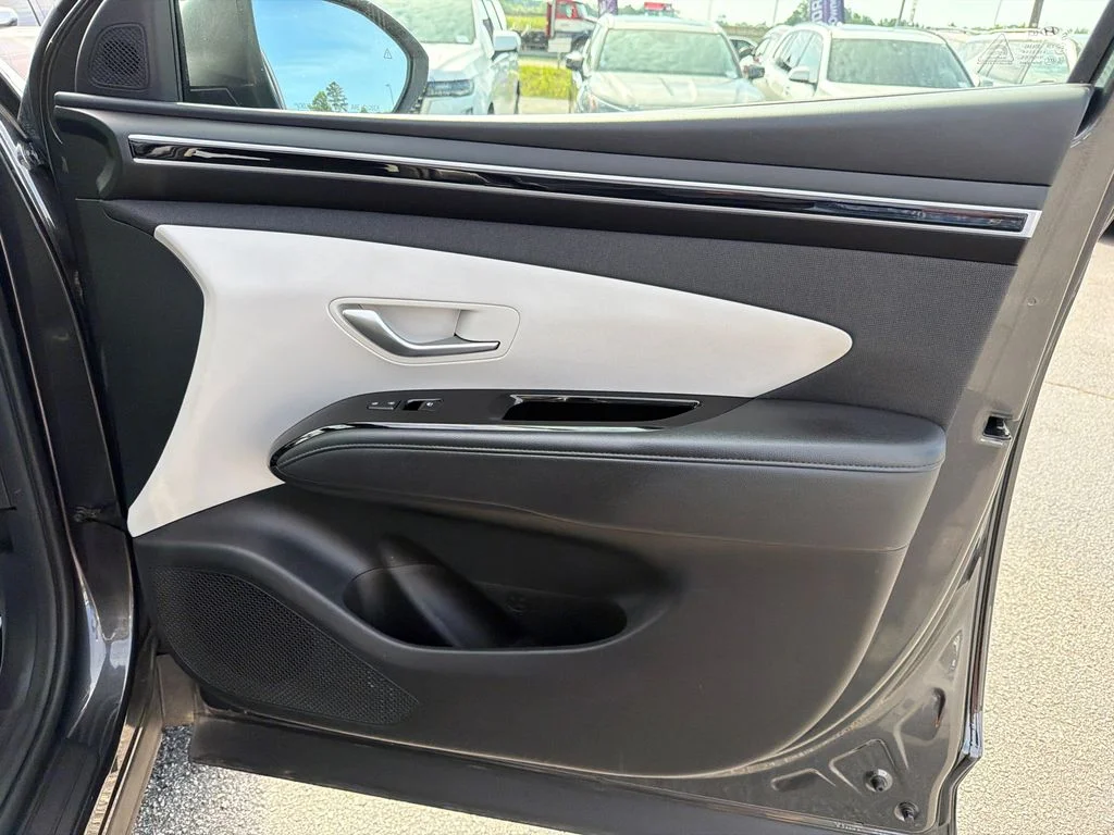 Used 2022 Gray Hyundai SEL image 14