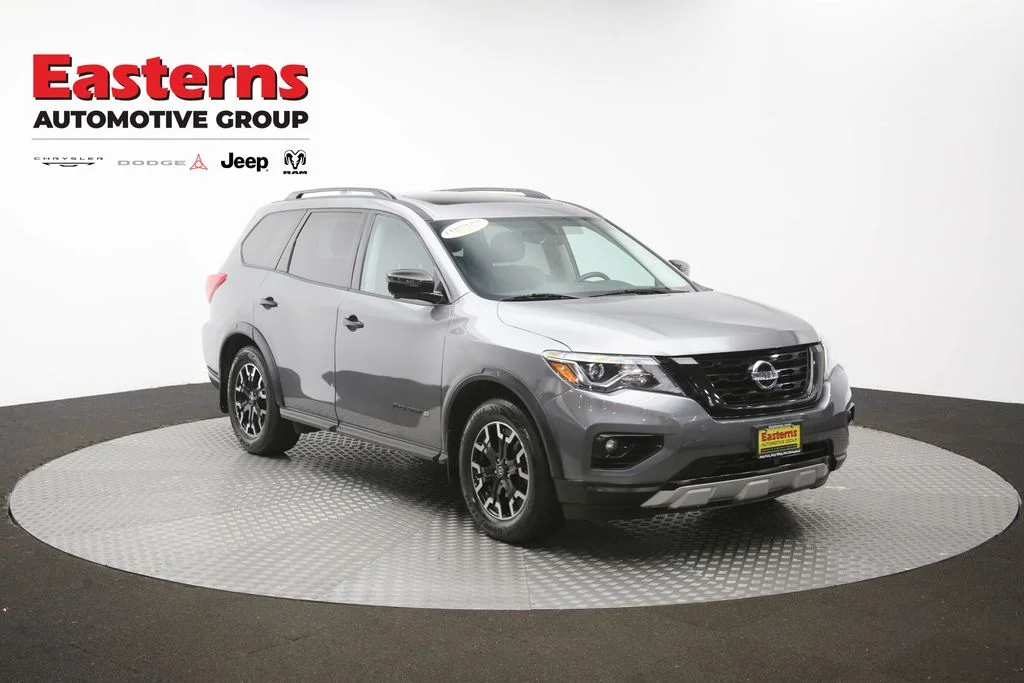 Used 2020 Gray Nissan SL image 58