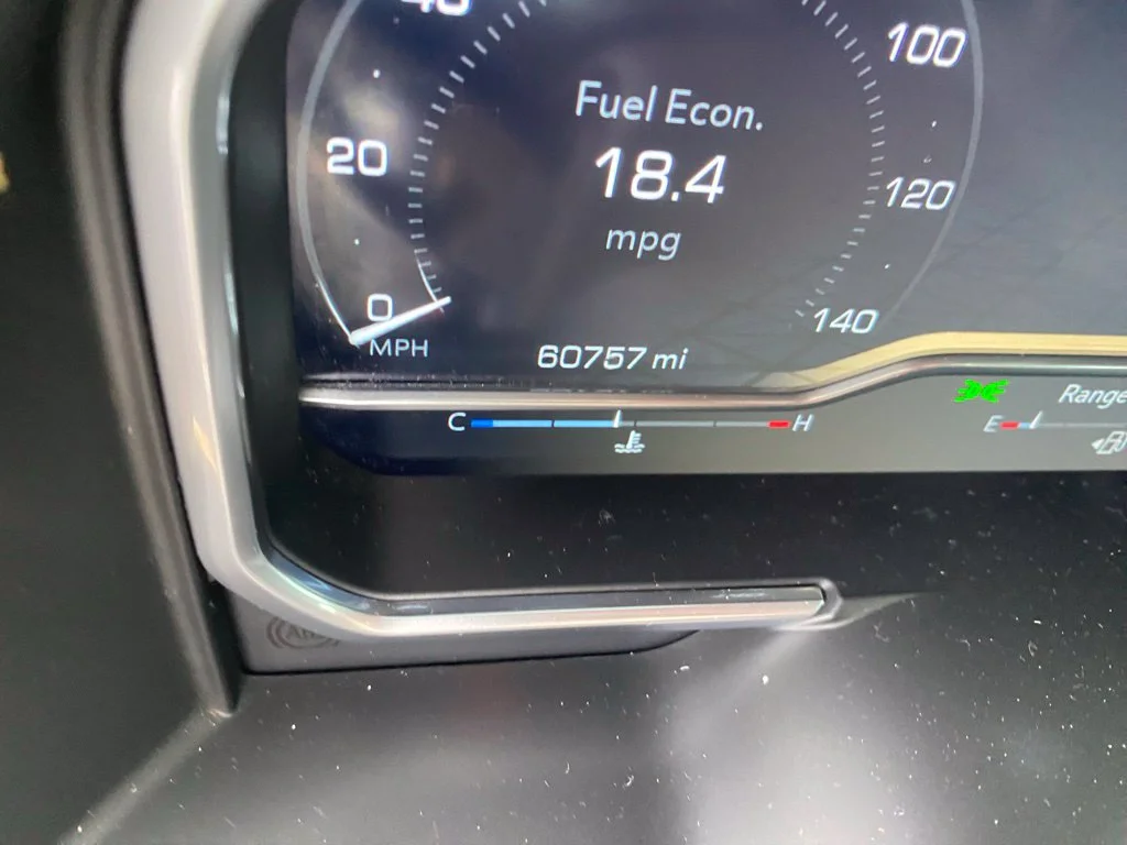 Used 2022 Silver GMC Denali image 4