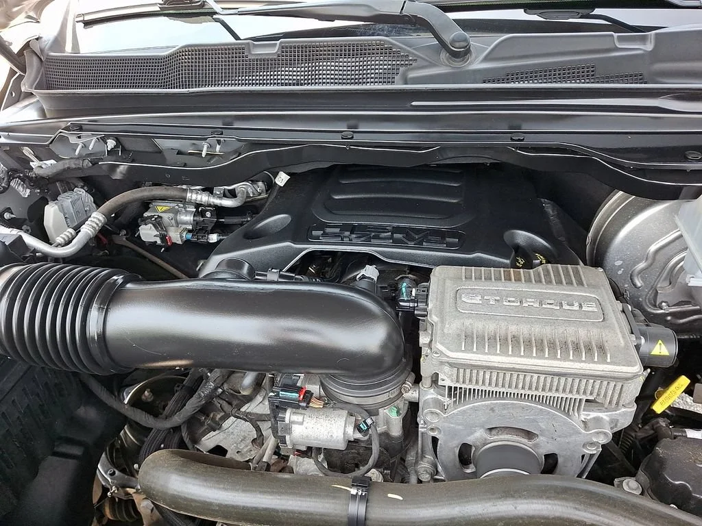 Used 2022 Billet Silver Metallic Clearcoat Ram Big Horn image 30